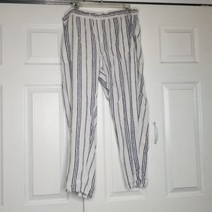 5/$25 blue and white linen pants